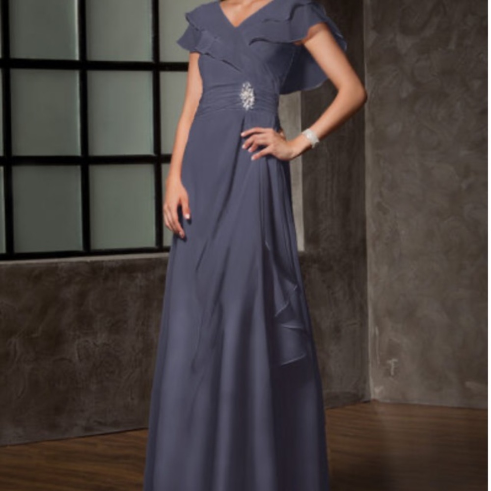 JjsHouse stormy sz 12 Mother Bride Dress Cascading Ruffles Crystal Brooch 280914